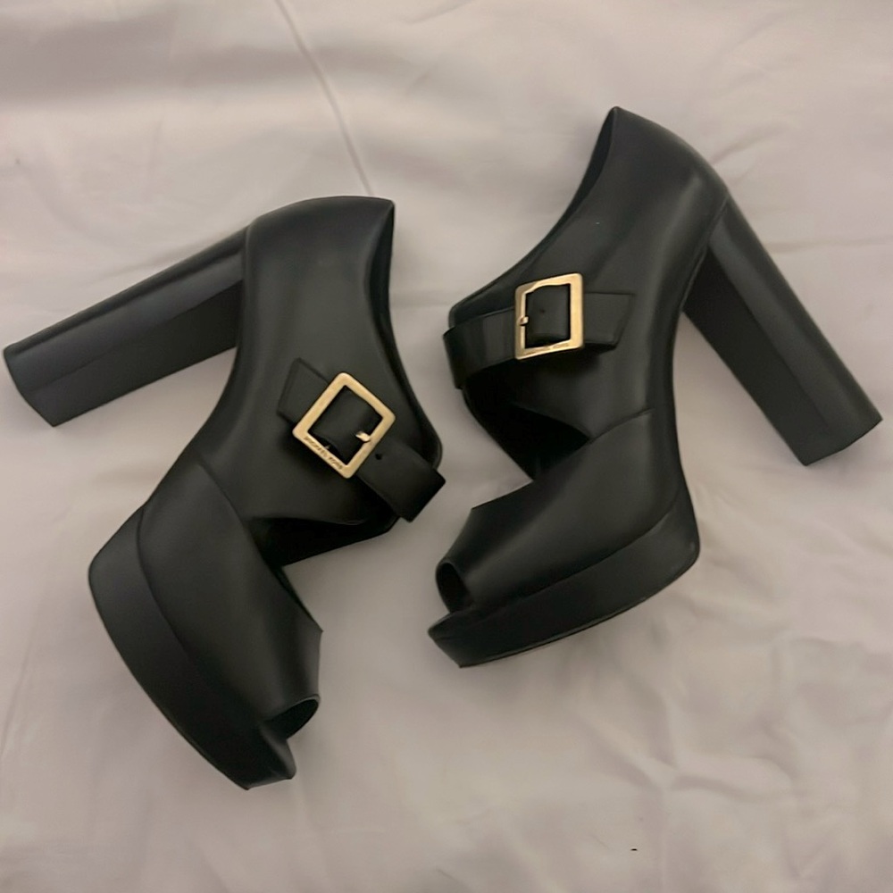 Michael Kors Platform Heels 9M
